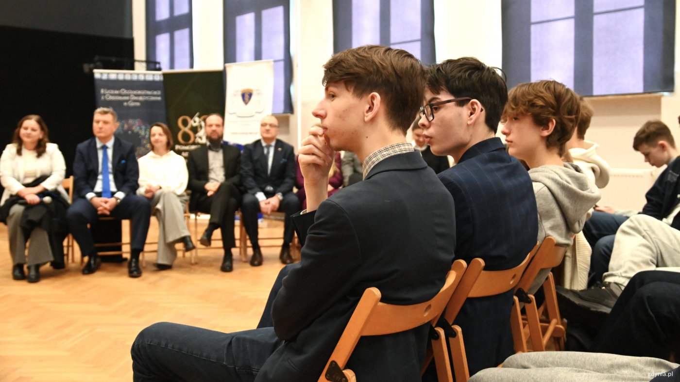 W II LO przyszli prawnicy mają okazję spotkać przedstawicieli gdyńskiej palestry (fot. Aneta Marczak)